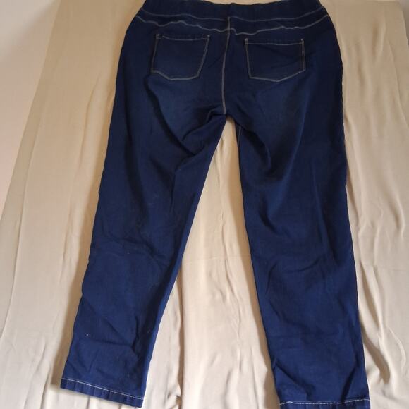 Women's Pull On Demin Jeans Plus Size 24TL Dark Wash Stretch Waist By Avenue - Picture 2 of 16